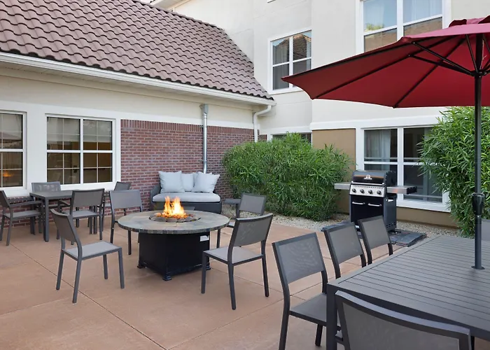 Phoenix Glendale/ 3* Peoria